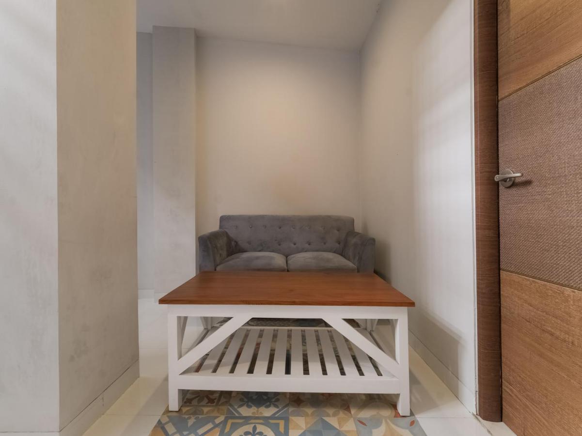 Super Oyo Collection O 90023 Damar Kusumo Guest House Maguwo Luaran gambar